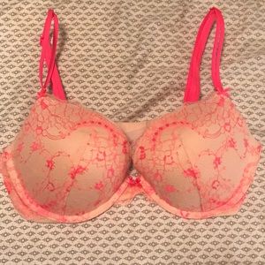 Victoria’s Secret push up bra